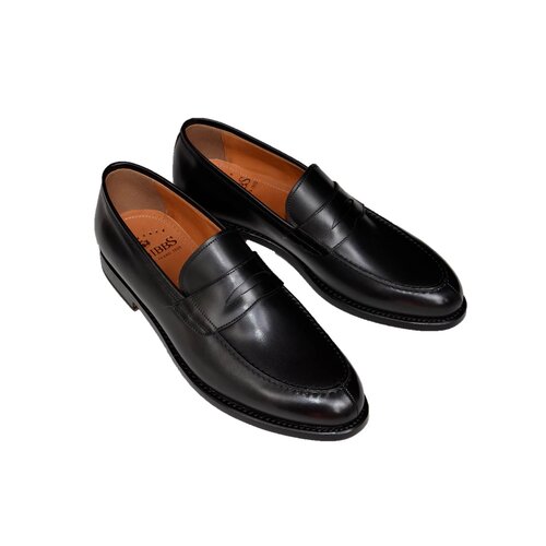 Loafer in Schwarz, von Gibbs