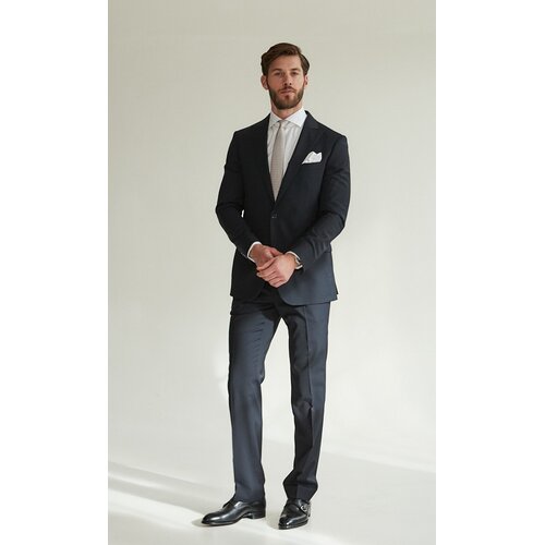 Anzug "James" in Midnight-Blue aus Tropical Wool S130